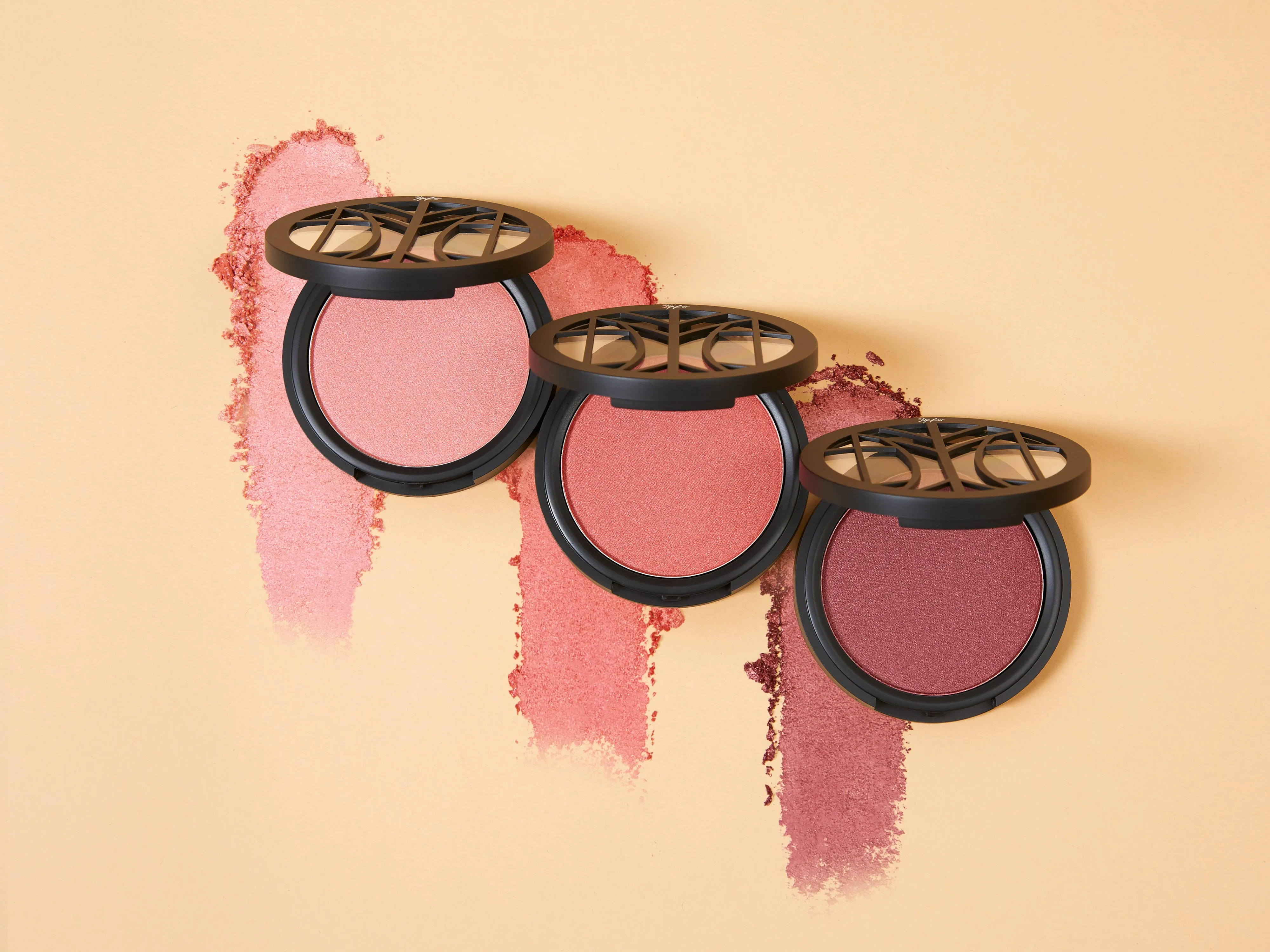 Glow On Powder Highlighting Blush