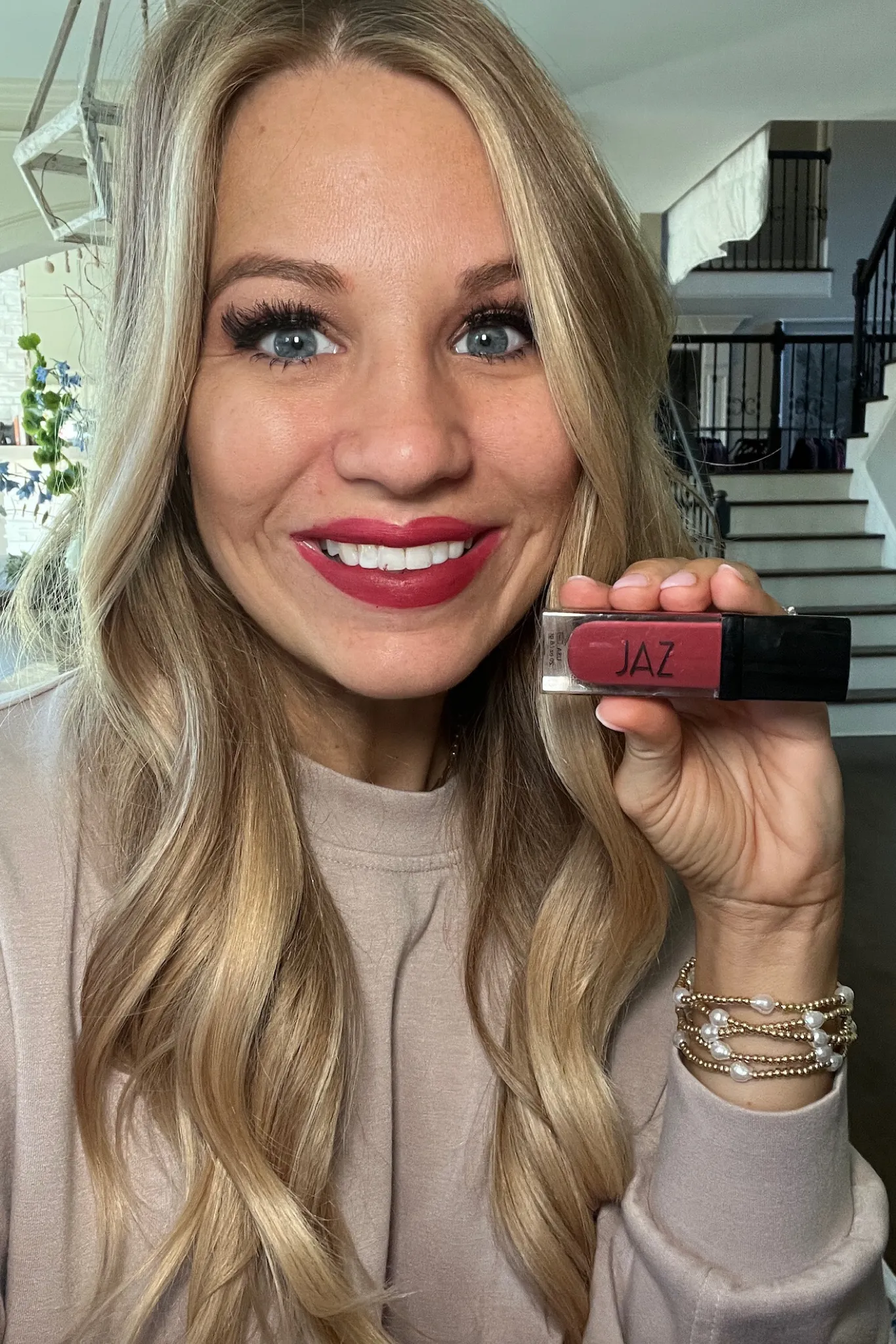 Mitzi's Moment Liquid Matte Stain