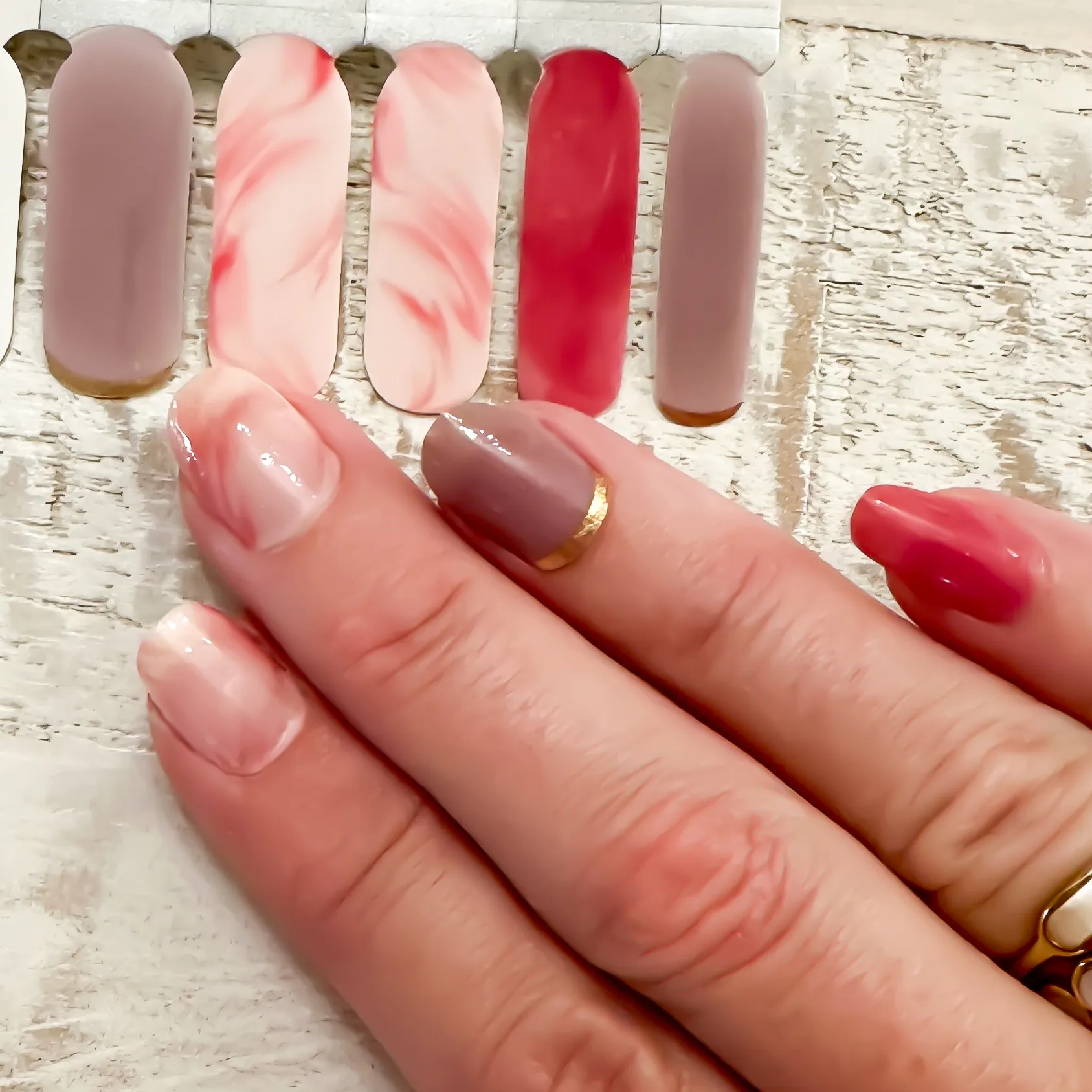 Nail Wrap - Burgundy Breeze