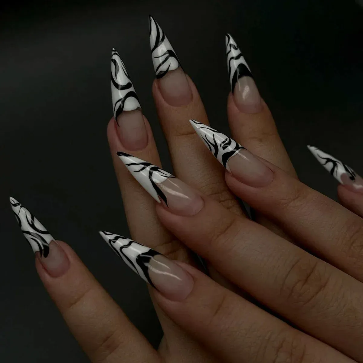 Toleet-Helloween sminken Long Almond Fake Nails Detachable French Ballet Halloween False Nails nail art Full Cover Nail Tips Press On Nails 24pcs