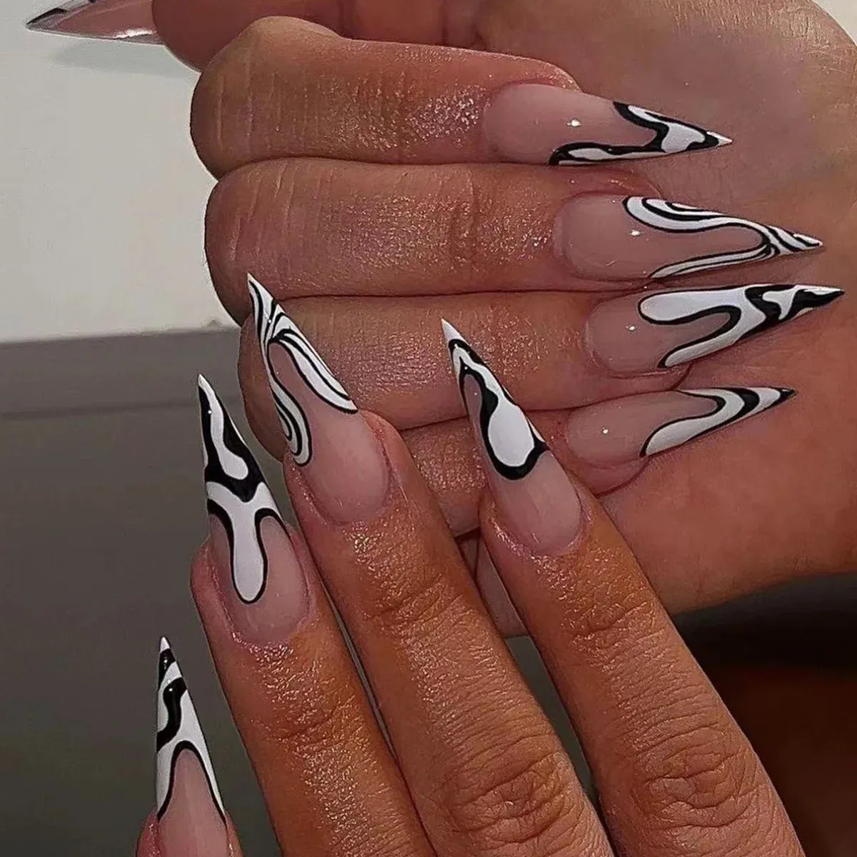 Wenkouban-Helloween sminken Long Almond Fake Nails Detachable French Ballet Halloween False Nails nail art Full Cover Nail Tips Press On Nails 24pcs